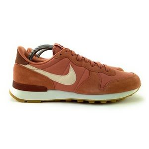 Nike Women's Internationalist Terra Running Shoes